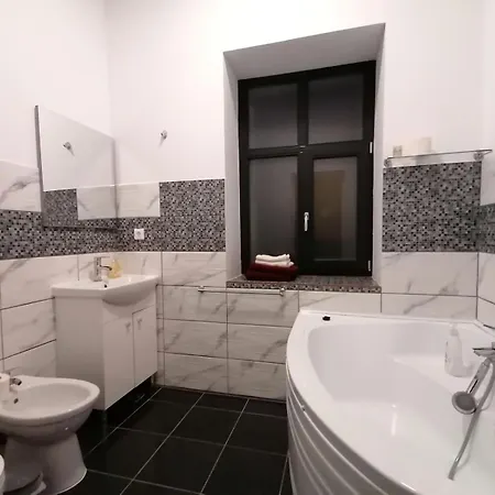 Apartament No 1 *